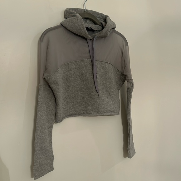 🎈3/$25🎈NWOT Missguided Cropped Hoodie - Picture 2 of 6